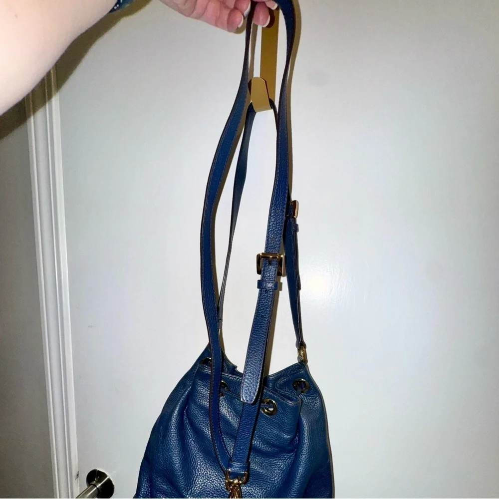 Michael Kors Jules Navy Leather Hobo Bucket Bag